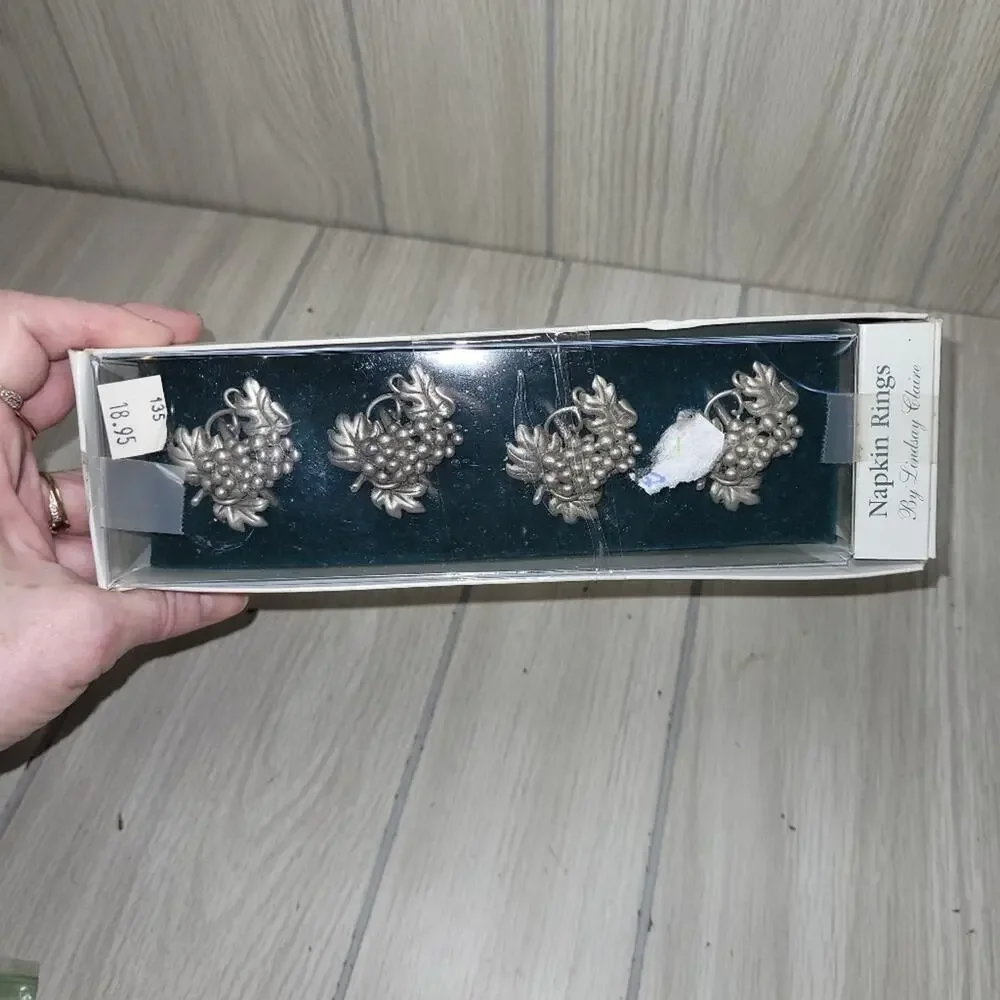 Vtg Pewter 3D Grape Napkin Rings New In Box Lindsey Claire Fruit Dining Table